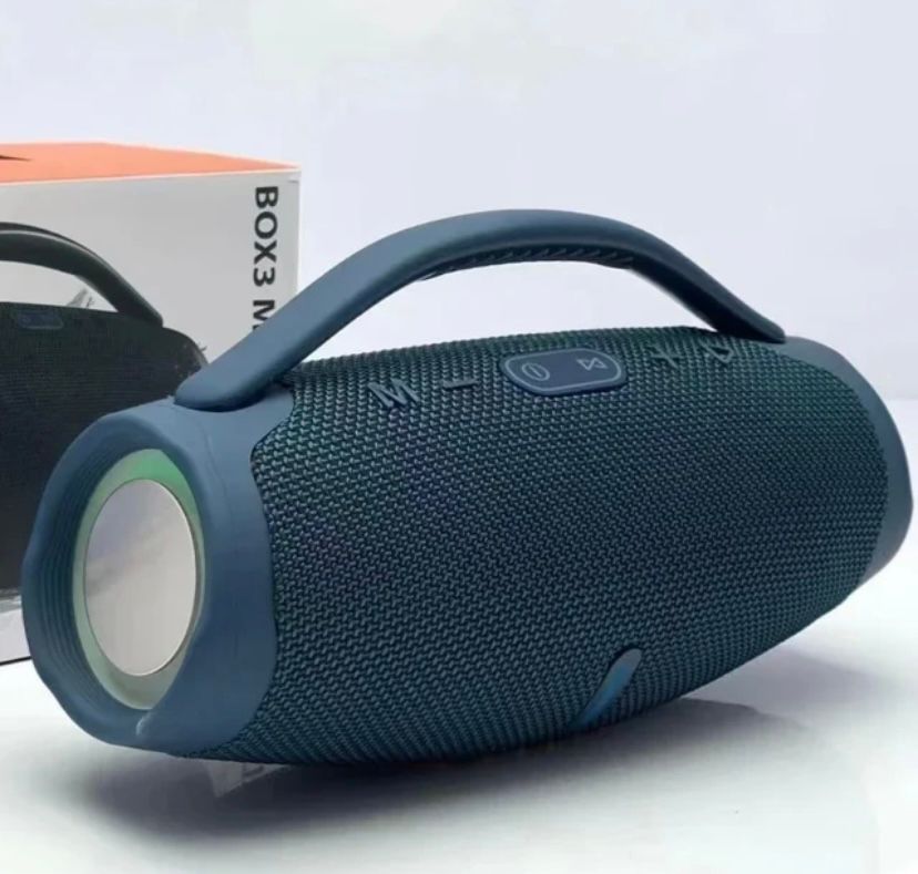 Portable Waterproof Bluetooth Subwoofer Speaker with Deep Bass for Outdoor Music